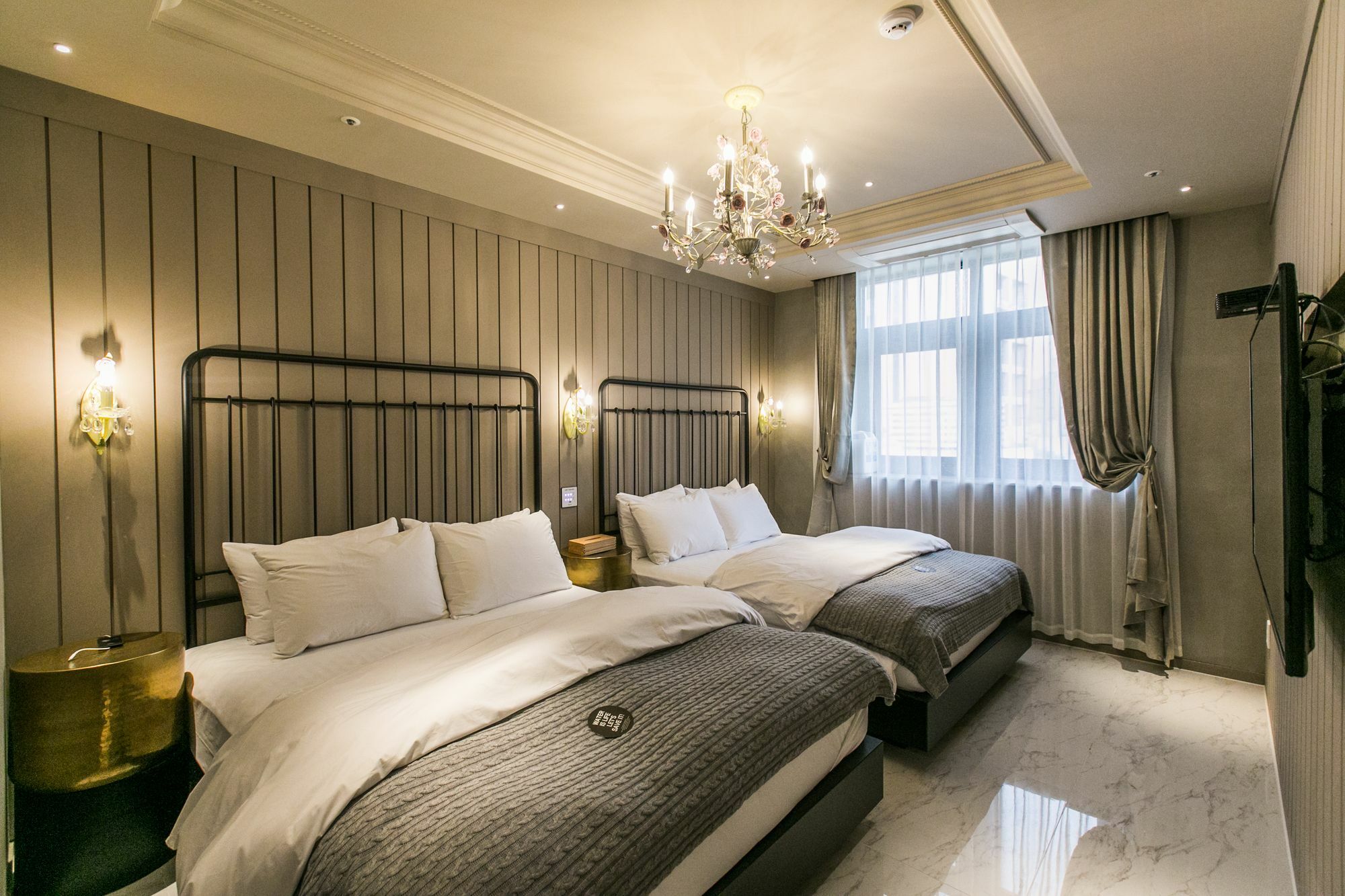 Daegu February Hotel Dongseongro Buitenkant foto